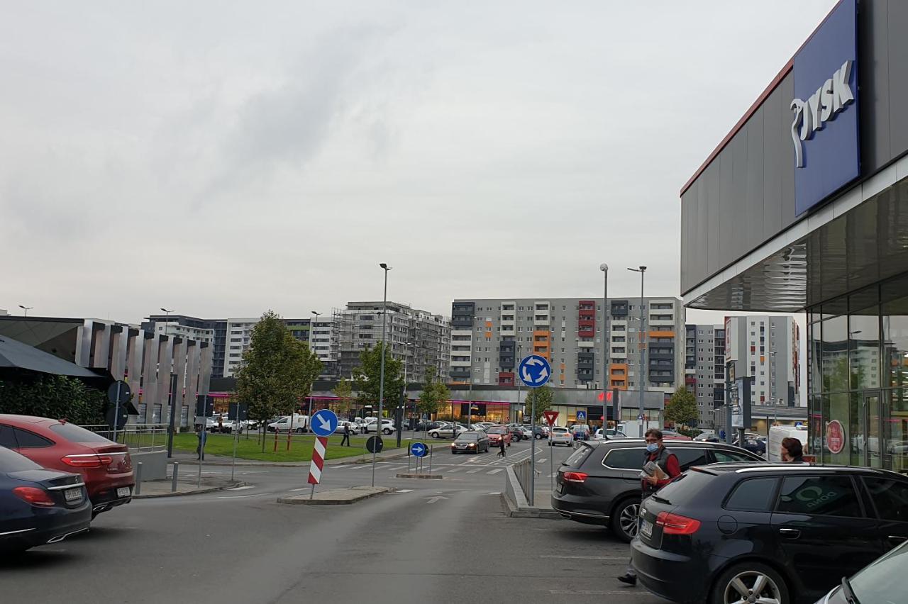 Iosia Apartment 203 Oradea Ngoại thất bức ảnh
