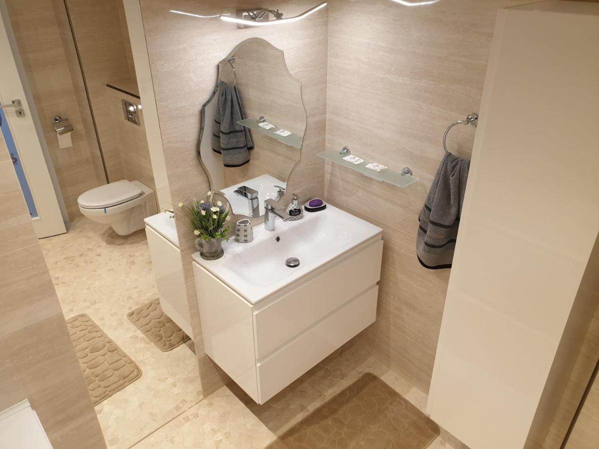 Iosia Apartment 203 Oradea Ngoại thất bức ảnh